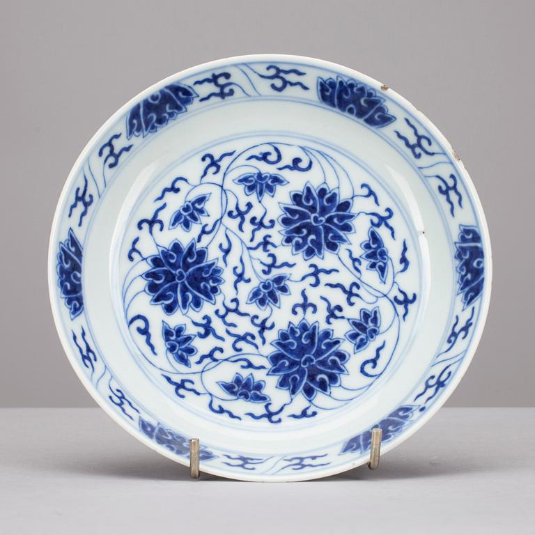 SKÅLFAT, porslin, Qing dynastin, Guangxus sex karaktäreres märke och period (1875-1908).