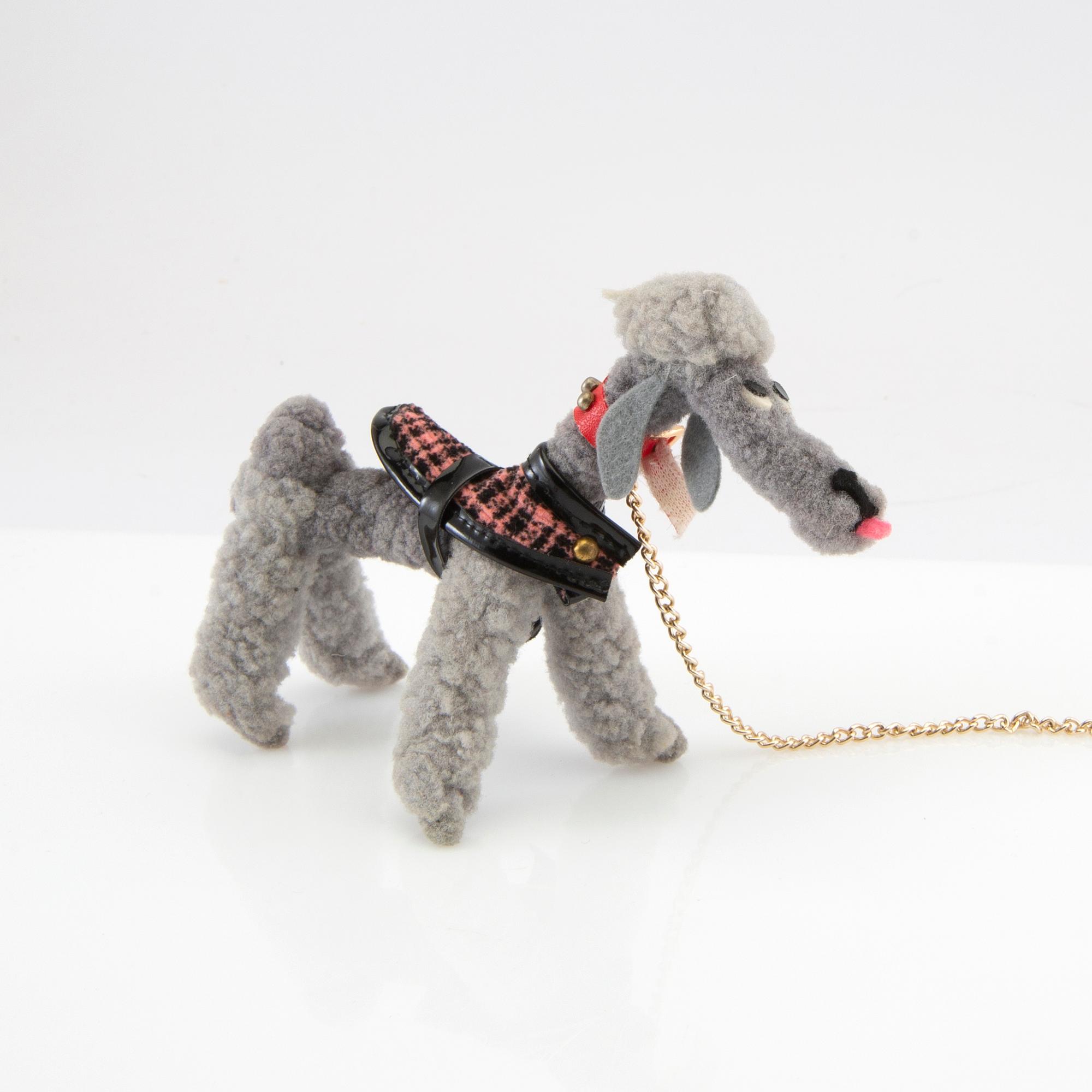 Barbiekläder 4 set. vintage bl a "Dog 'n duds" Mattel 1964-65. "Evening splendor" Mattel 1959-64.