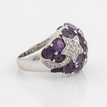 Ring med ametister och stjärnmönster med briljantslipade diamanter.