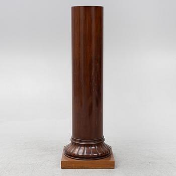 Pedestal, column-shaped, first half of the 20th Century.