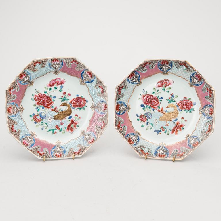 A pair of 18th Century Chinese octagon shape porcelain dishes.