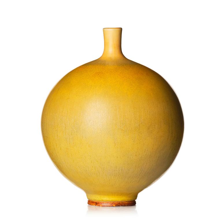 Berndt Friberg, a stoneware vase, Gustavsberg studio, Sweden 1976.