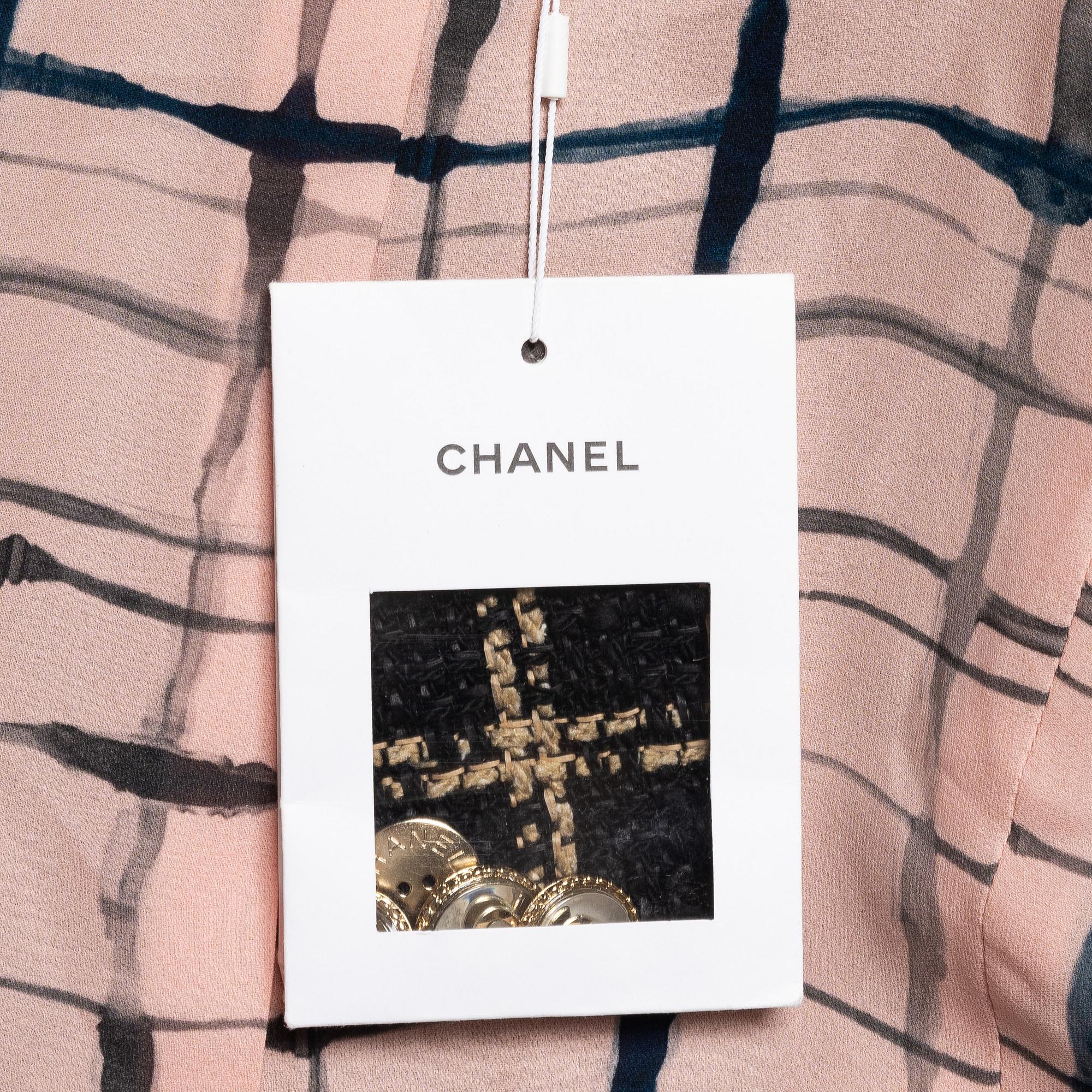 Chanel, a two-piece suit, after 2010, size Fr 38.