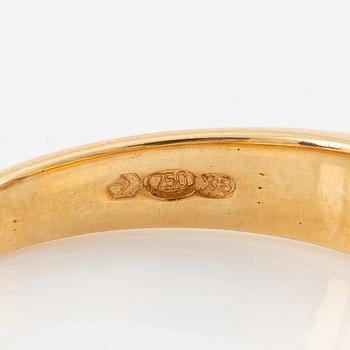 Ring, 18K gold with brilliant-cut diamonds.