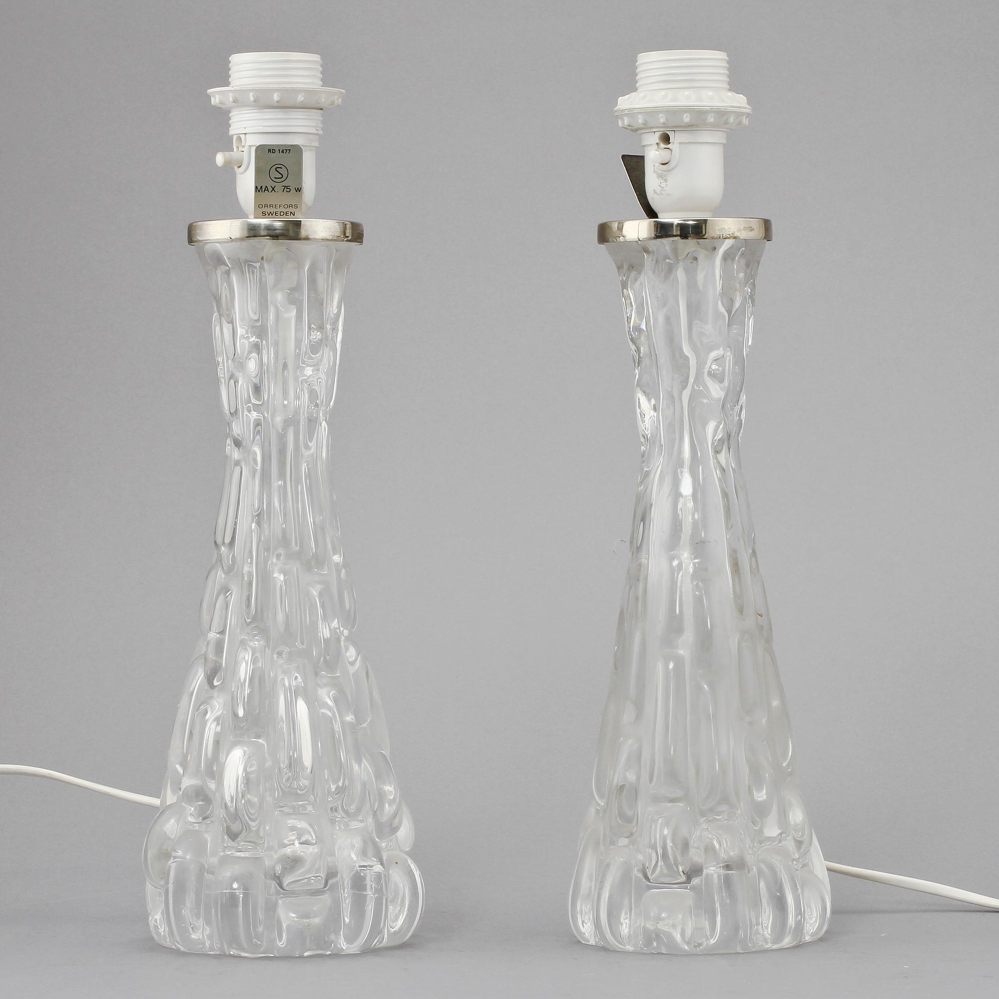 BORDSLAMPOR, ett par, Orrefors, 1900-tal.