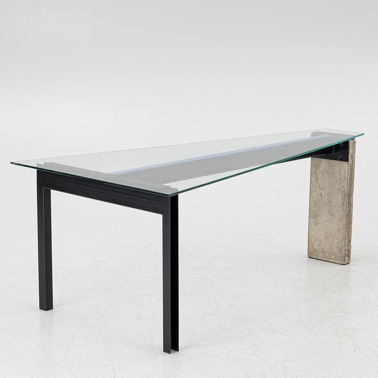 Jonas Bohlin, Coffee table, "Concrete", Källemo, Värnamo.