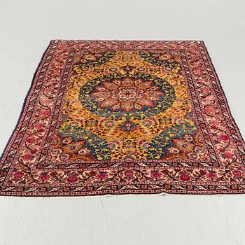 A semiantique Bidjar carpet ca 189 x 136 cm.