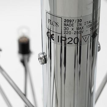 Gino Sarfatti, taklampa, modell 2097/30, Flos, Italien.