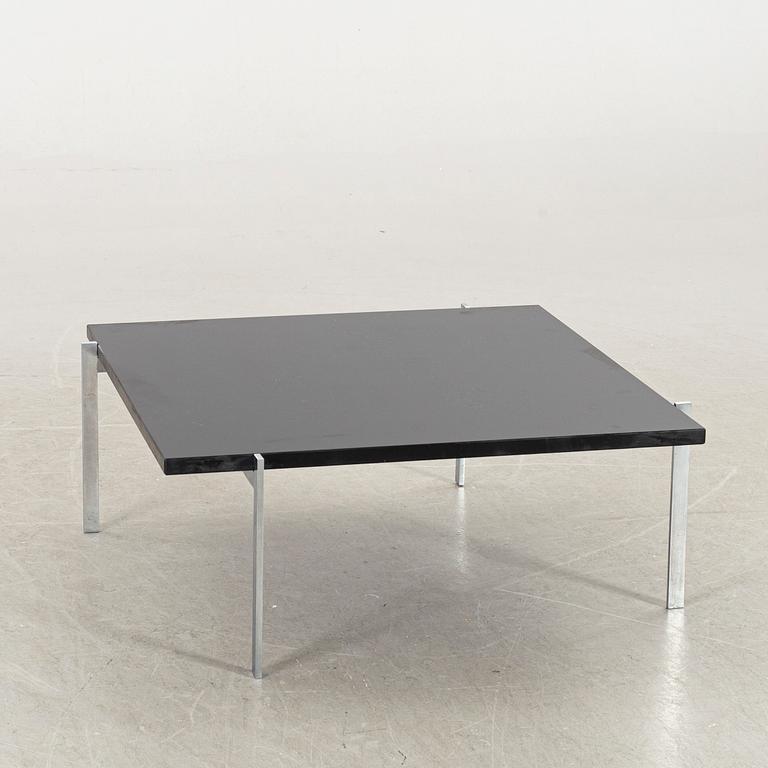 POUL KJAERHOLM, a PK61 soa table.