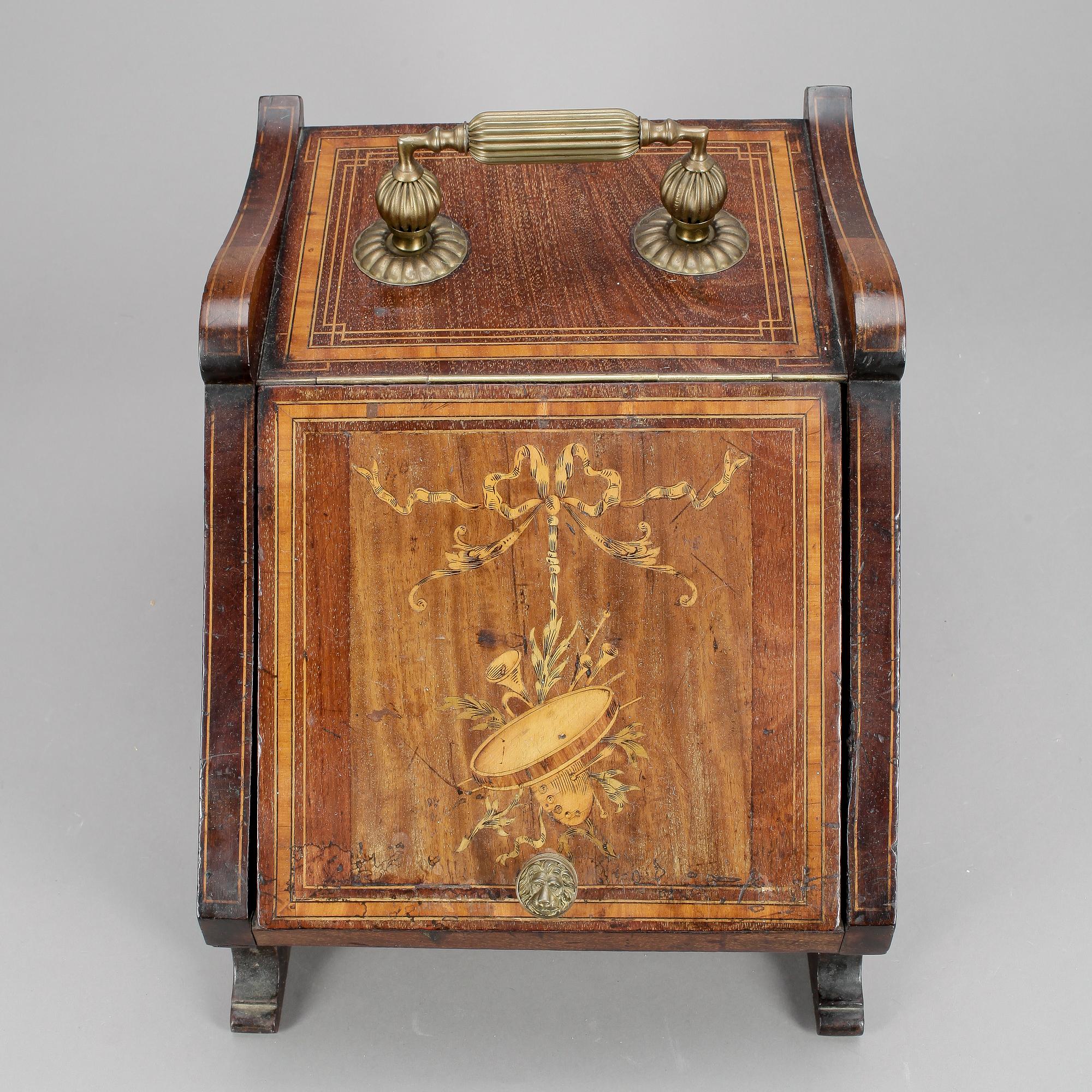 KOLBOX, Louis XVI stil, 1800-talets drna hälft.