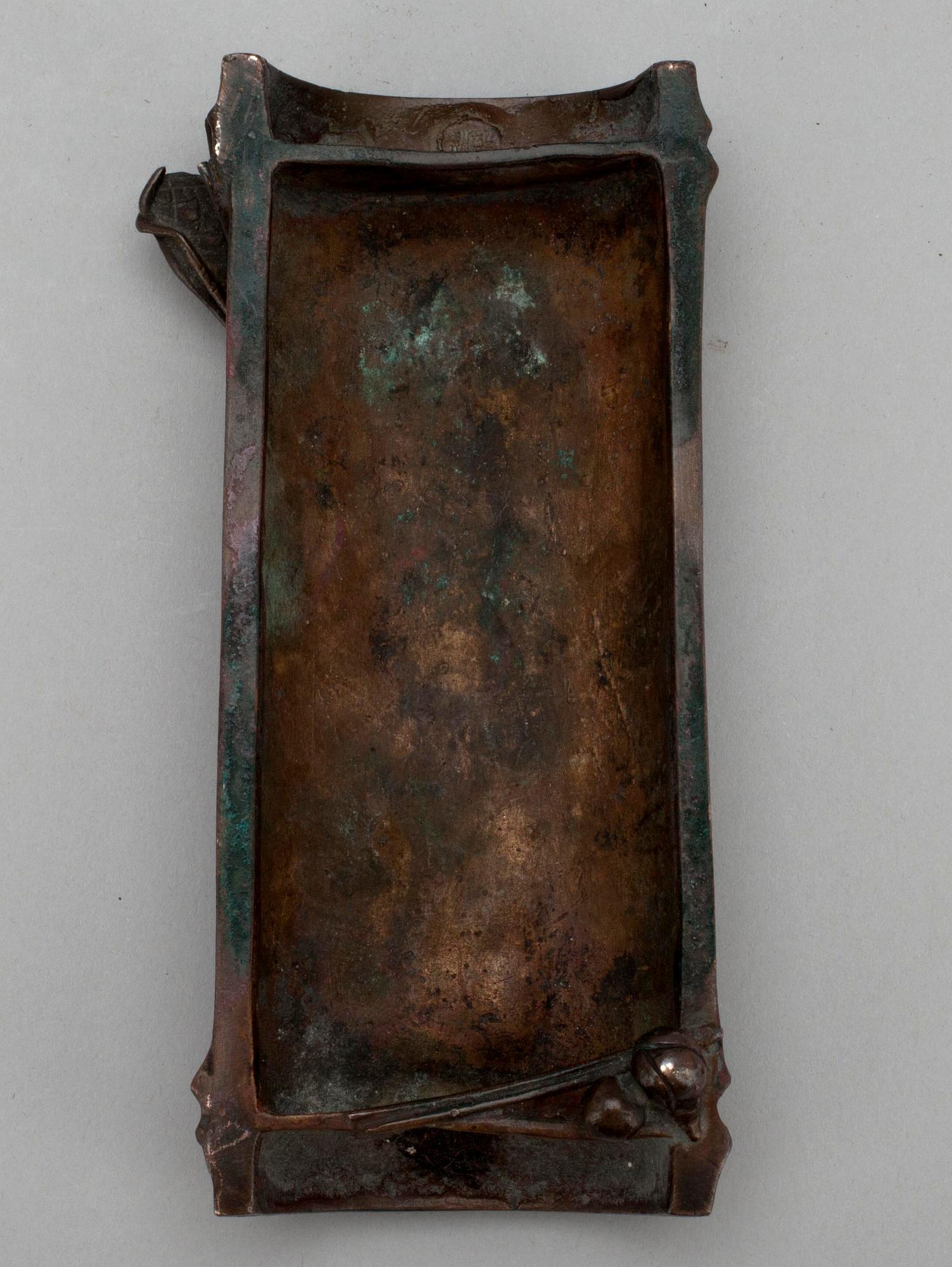 ARMSTÖD, brons, arkaiserande, sannolikt Japan, 1800-tal.