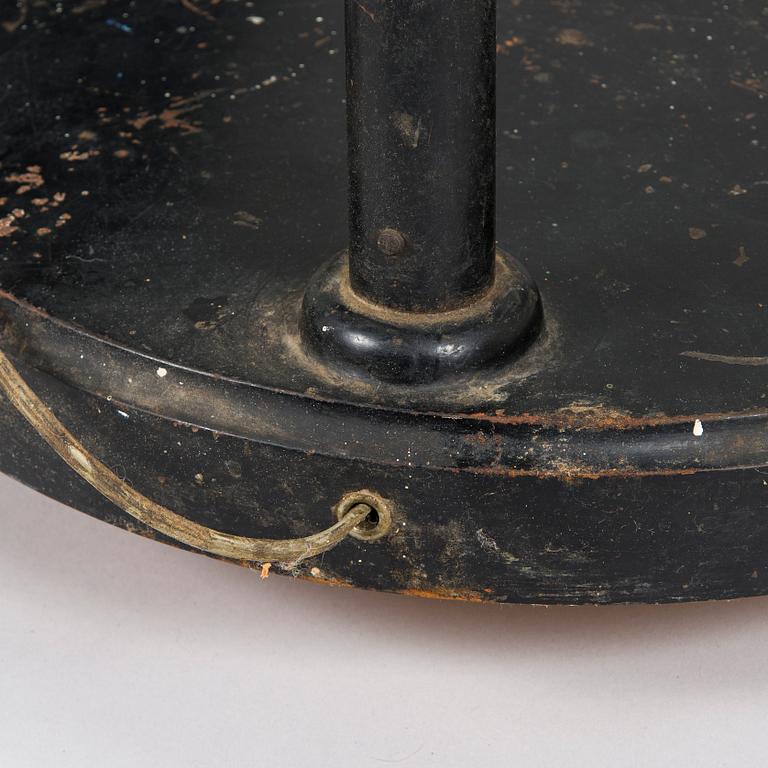 Paavo Tynell, golvlampa / ateljélampa, beställningsarbete, Taito 1933.