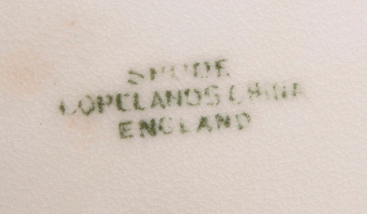 BORDSUPPSÄTTNING, 7 delar, porslin, England.