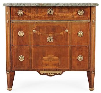 504. A Gustavian late 18th Century commode.