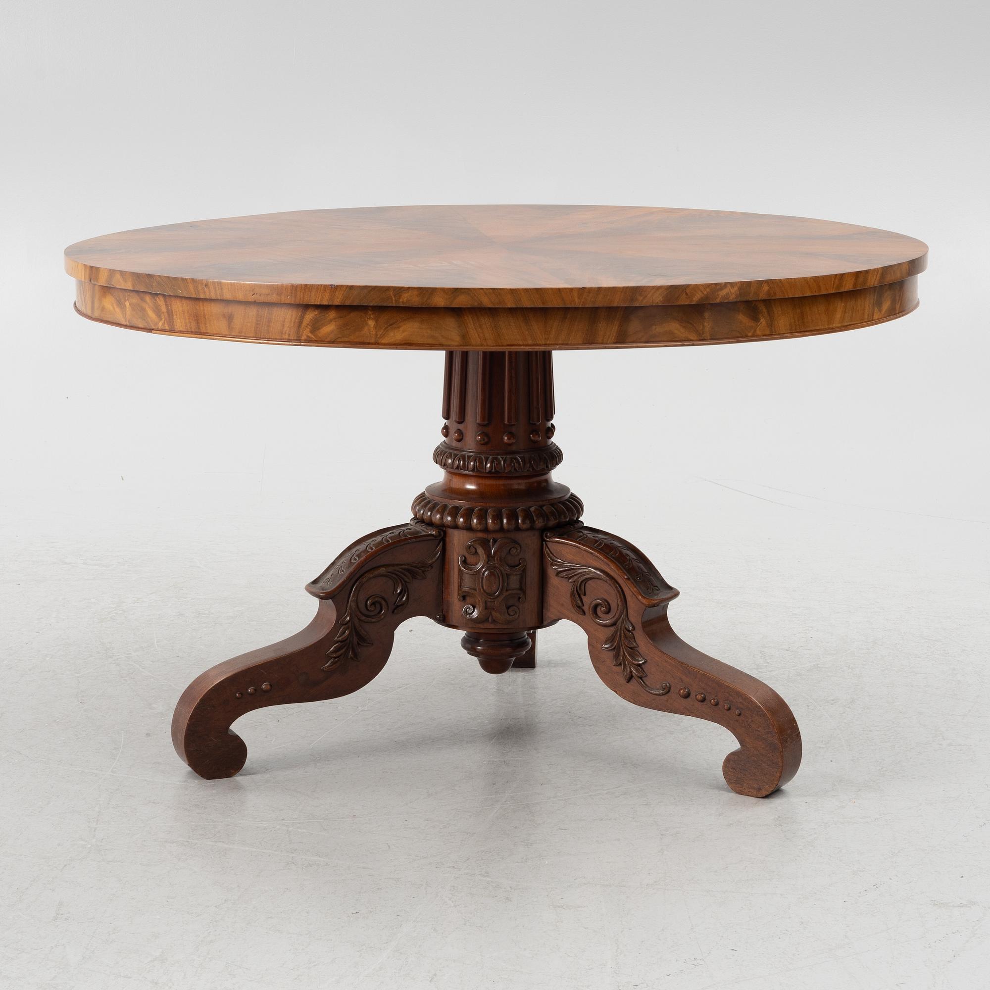 A mahogany salon table, around the mid-19th Century.
