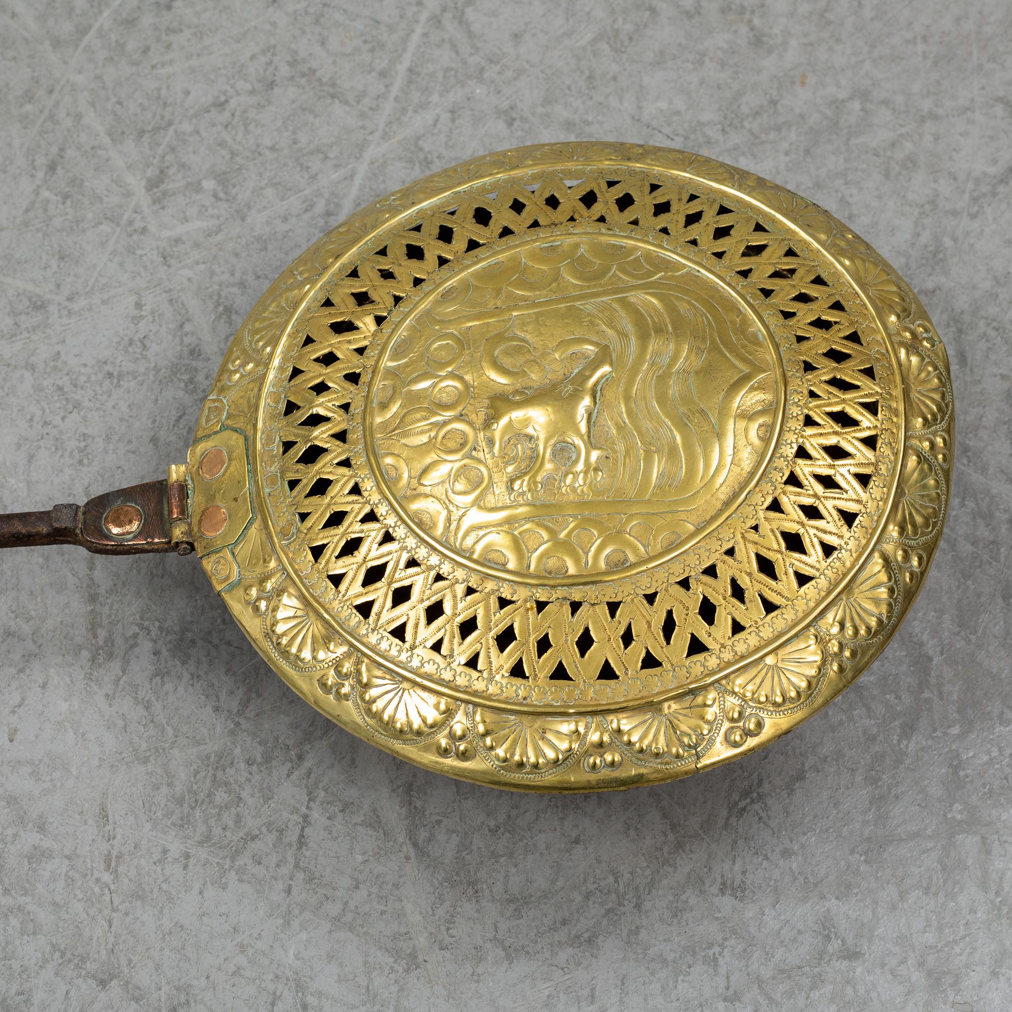 SÄNGVÄRMARE och GLÖDTÅNG, smide och mässing, 1700-tal.