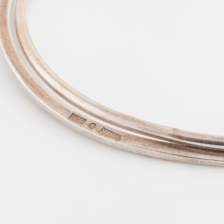 EFVA ATTLING, ARMRING "Twosome cuff" samt ÖRHÄNGEN "Dots ear".