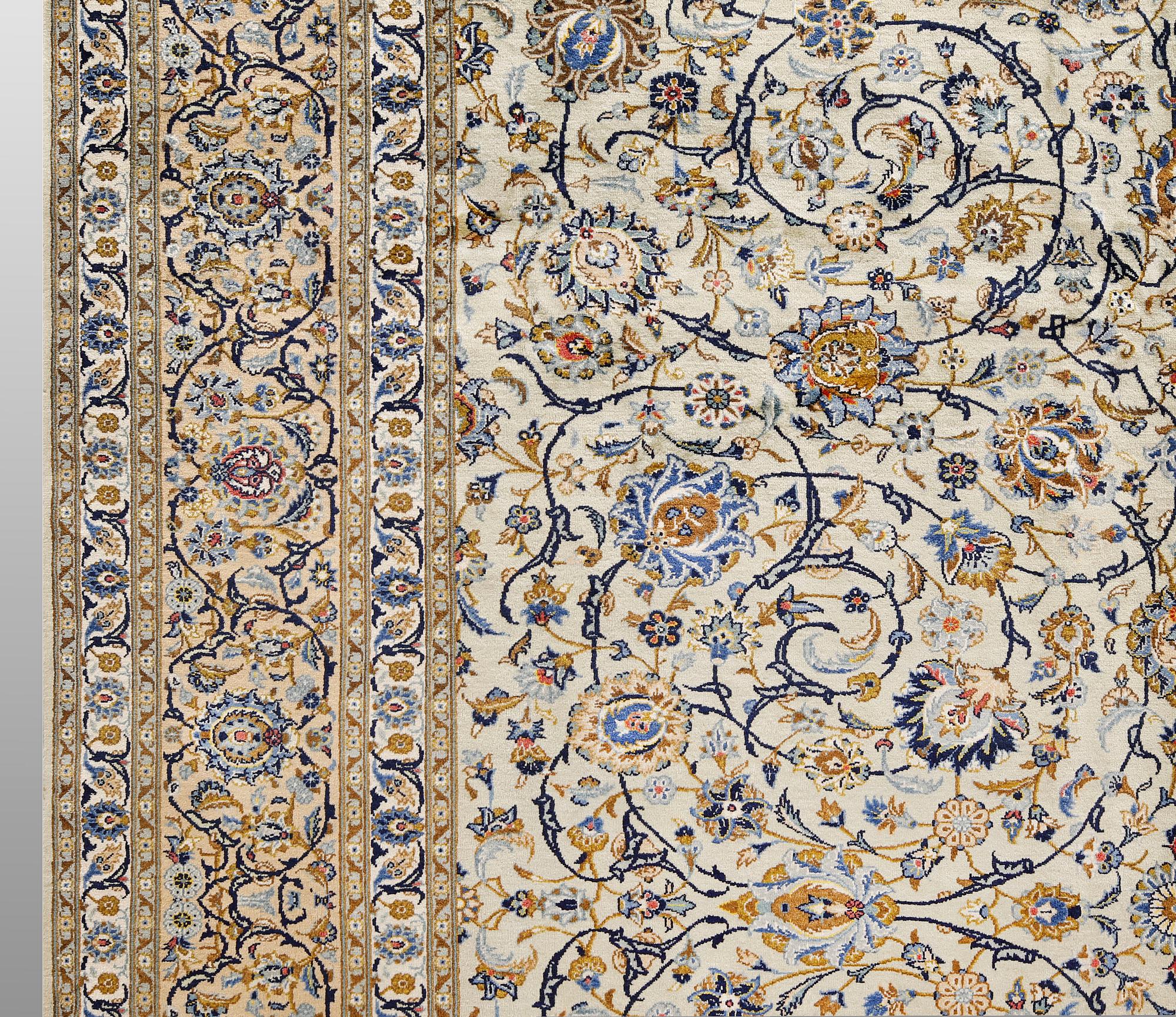 A Keshan carpet, approx. 402 x 300 cm.