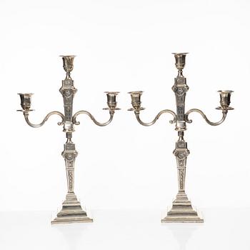 Kandelabrar, ett par, sterlingsilver, Louis XVI-stil, Lale Silverware & Co Ltd, Istanbul, Turkiet, 1900-tal.