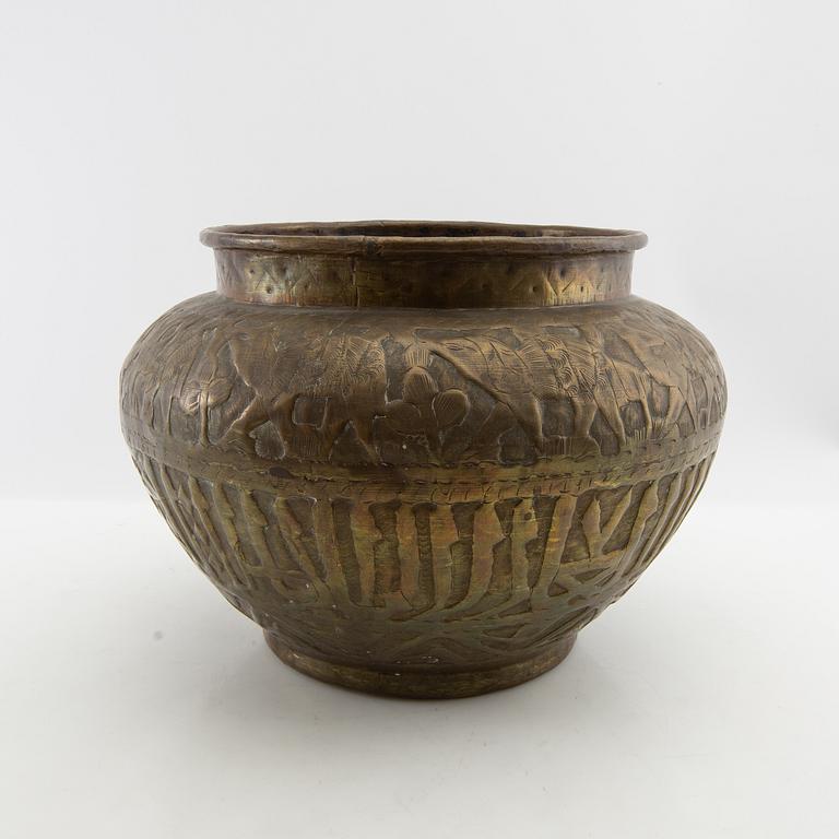 Outer casings 3 pieces in Egyptian Revival style 20th century brass.