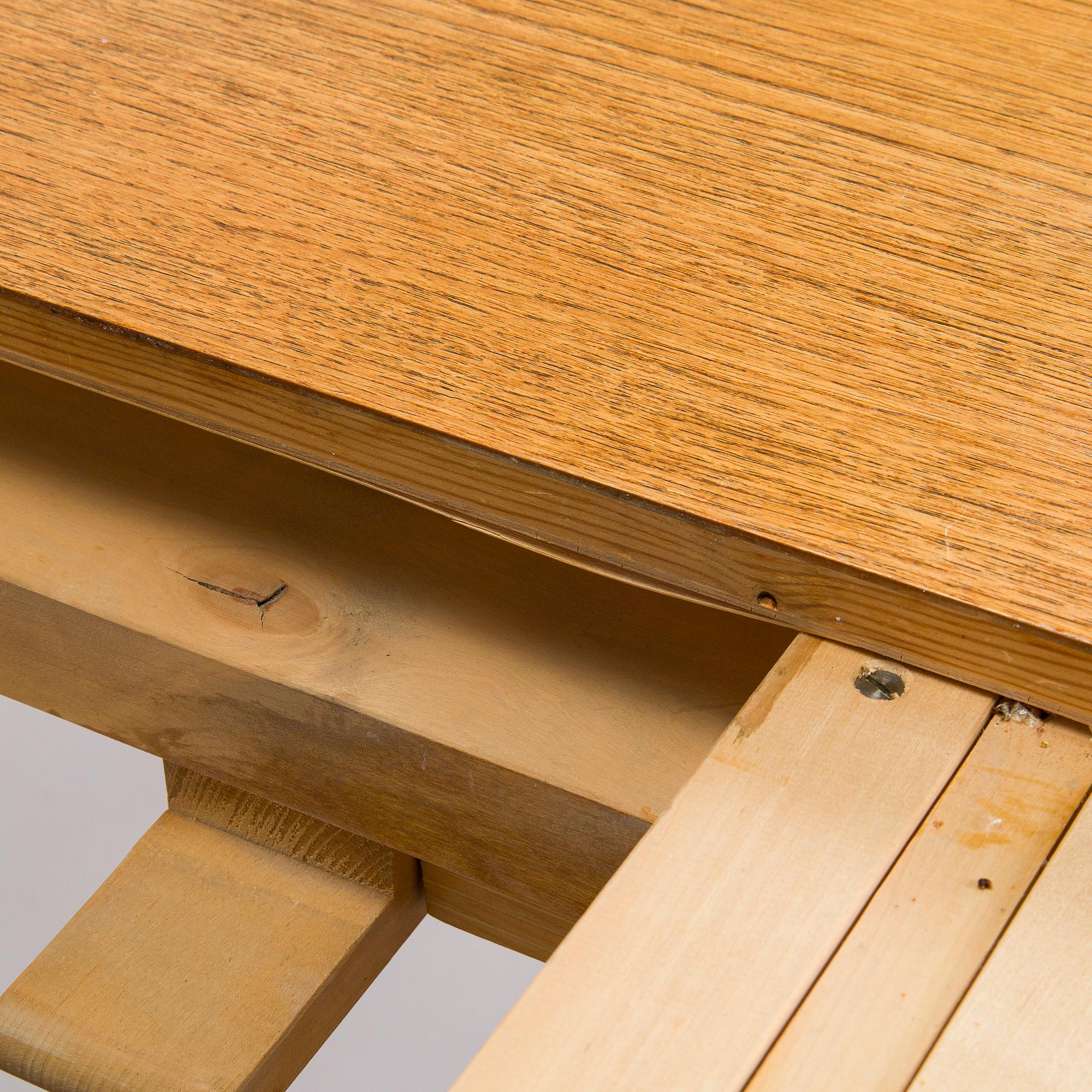 Alvar Aalto, matbord, modell 92 för O.Y. Huonekalu-ja Rakennustyötehdas A.B. 1900-talets mitt.