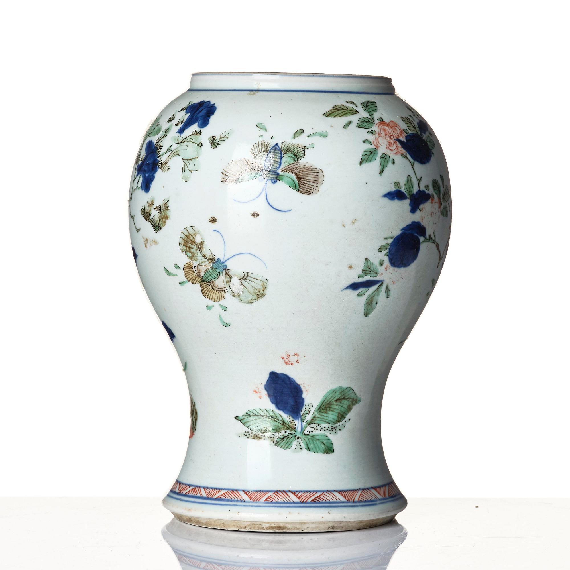 Vas, porslin. Qingdynastin, Kangxi (1662-1722).