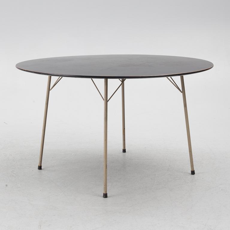 Arne Jacobsen, dining table, model 3600, Fritz Hansen, Denmark.
