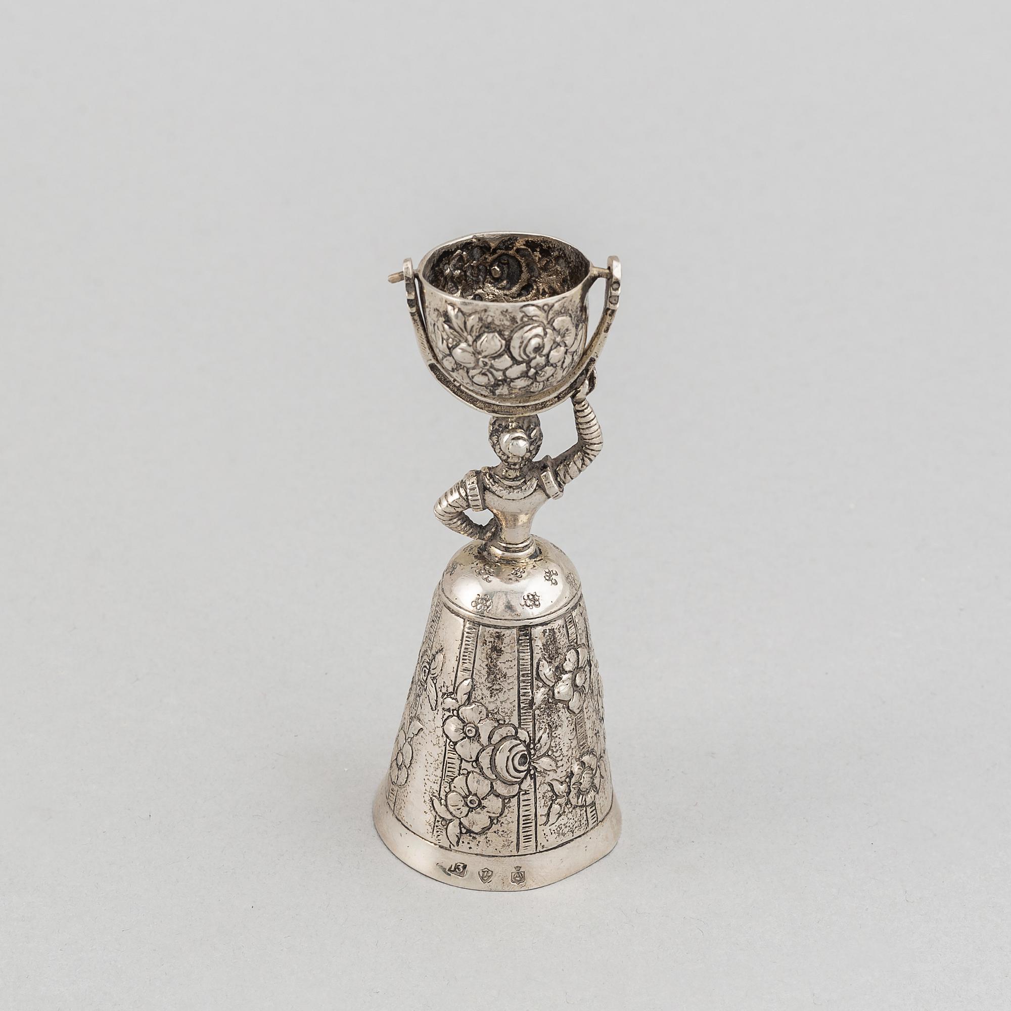 A silver wedding cup, probably Austria, first half of the 20th century.