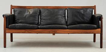 SOFFA, Gunnar Myrstrand för Källemo Möbelfabrik i Vaggeryd, modellen formgiven 1960.