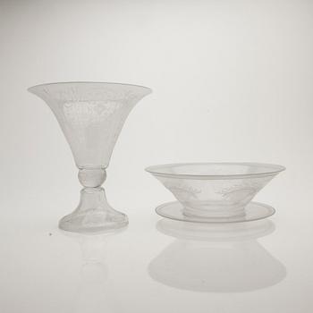 Edward Hald, Glasses, 2 pcs, Orrefors and Kosta Boda, 1920s.