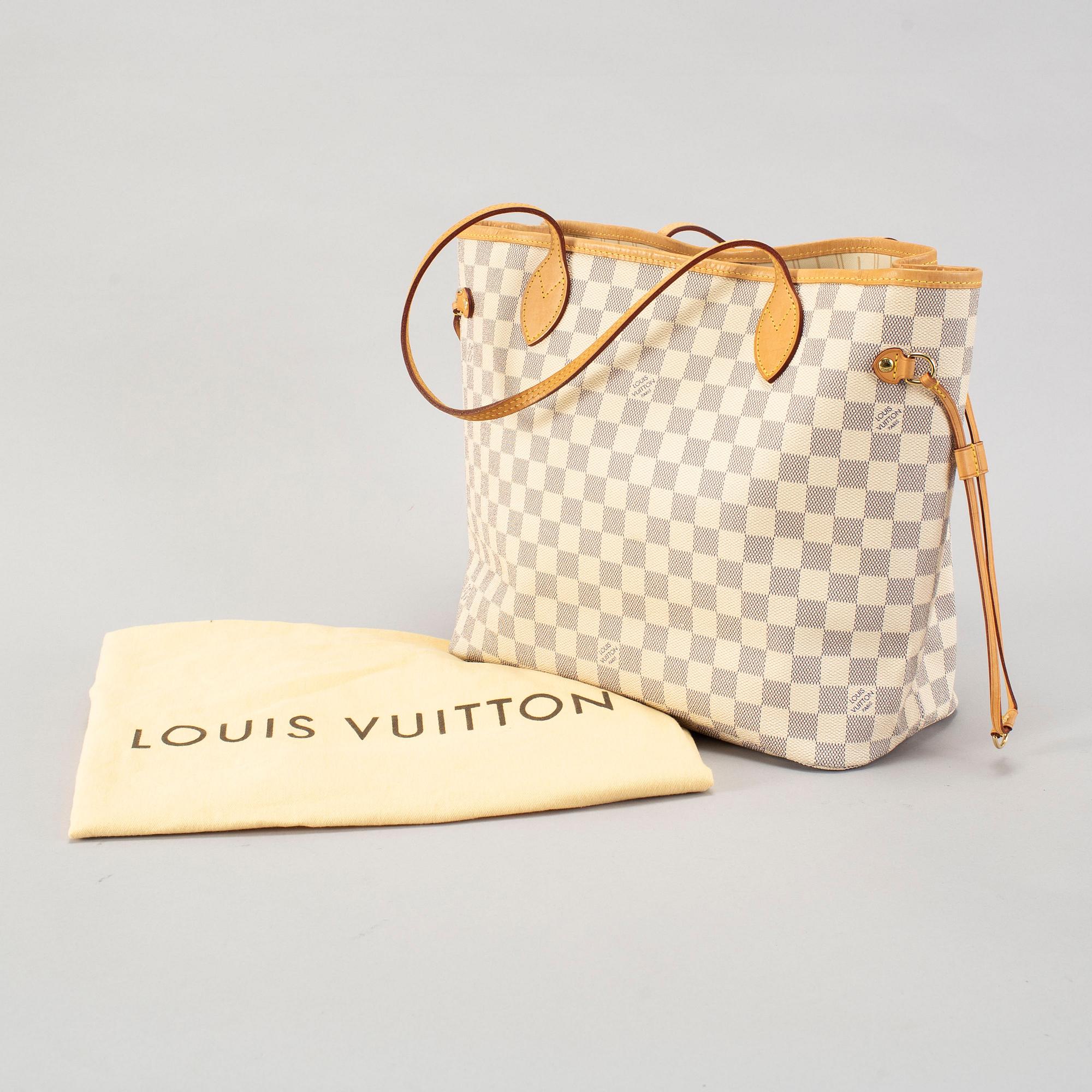 LOUIS VUITTON, a Damier Azur 'Neverfull MM' handbag, 2013.