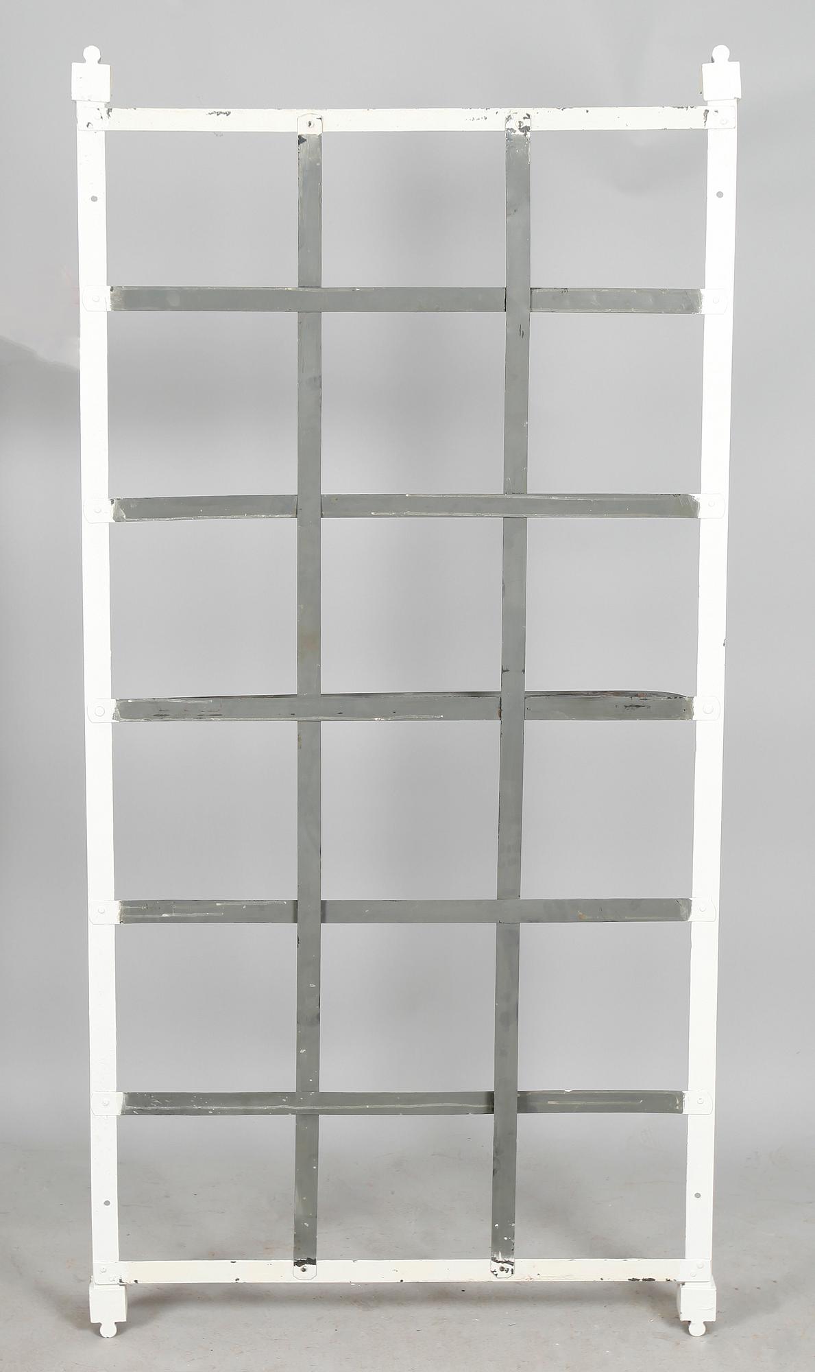 JÄRNSÄNG, 1900-talets första hälft.