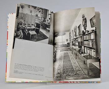 BOK, "Josef Frank, tjugo år i Svenskt Tenn", Nationalmusei utställningskatalog 188, 1952.