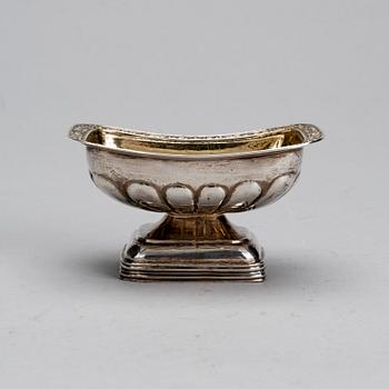 SALTKAR, silver, Carl Adolf Ceipel, St. Petersburg 1820-1830. Vikt 73,7 g.