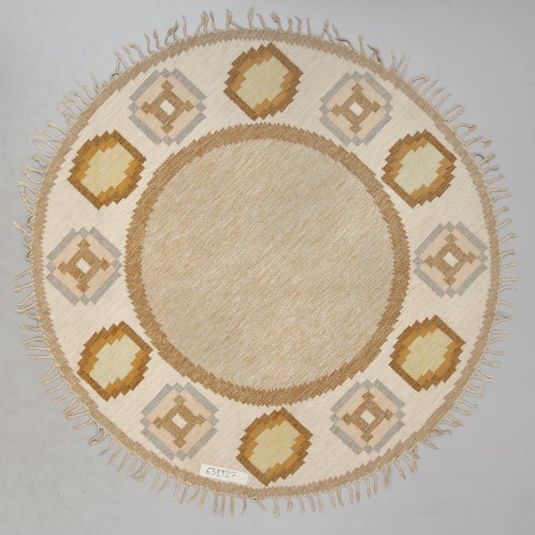 MATTA, rölakan. Diameter ca 200 cm.