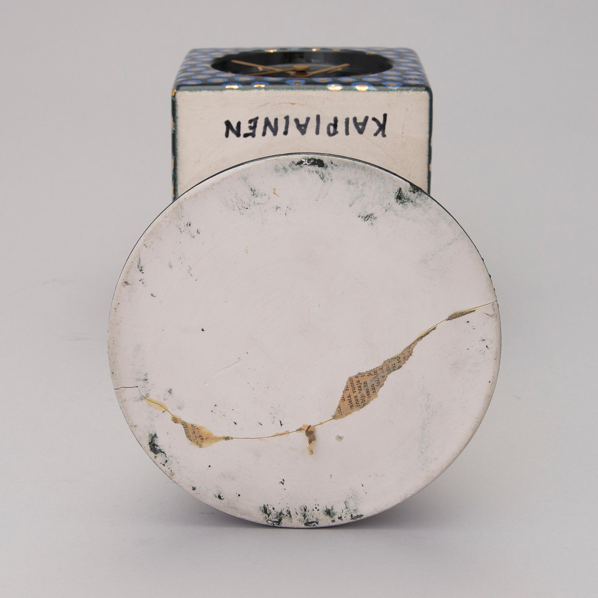 BIRGER KAIPIAINEN, bordsklocka, stengods, signerad Kaipiainen.