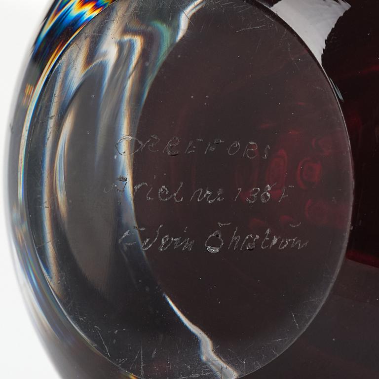 Edvin Öhrström, an 'ariel' glass vase, Orrefors, Sweden 1955.