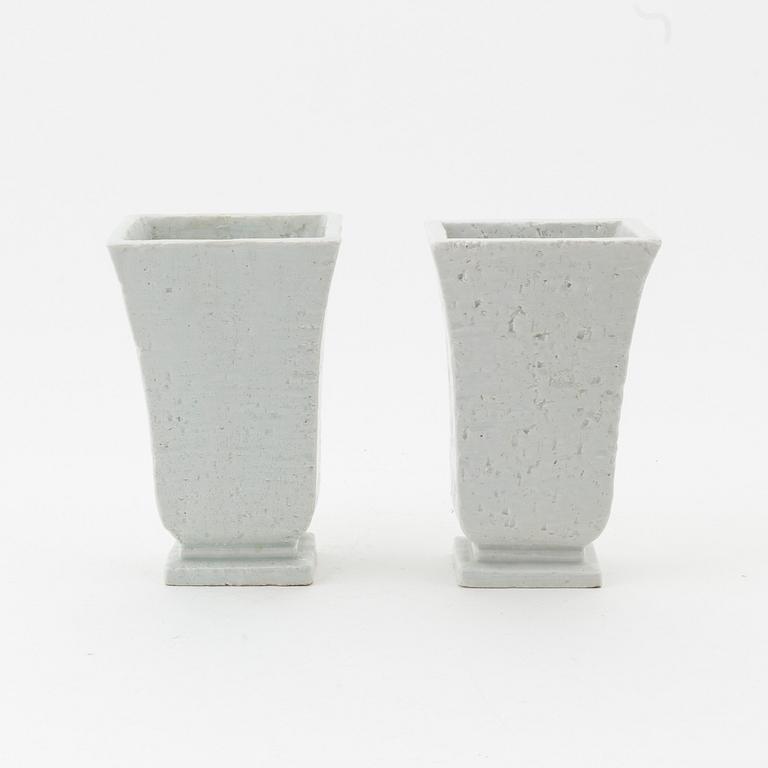 Gunnar Nylund, a pair of stoneware vases, Rörstrand.