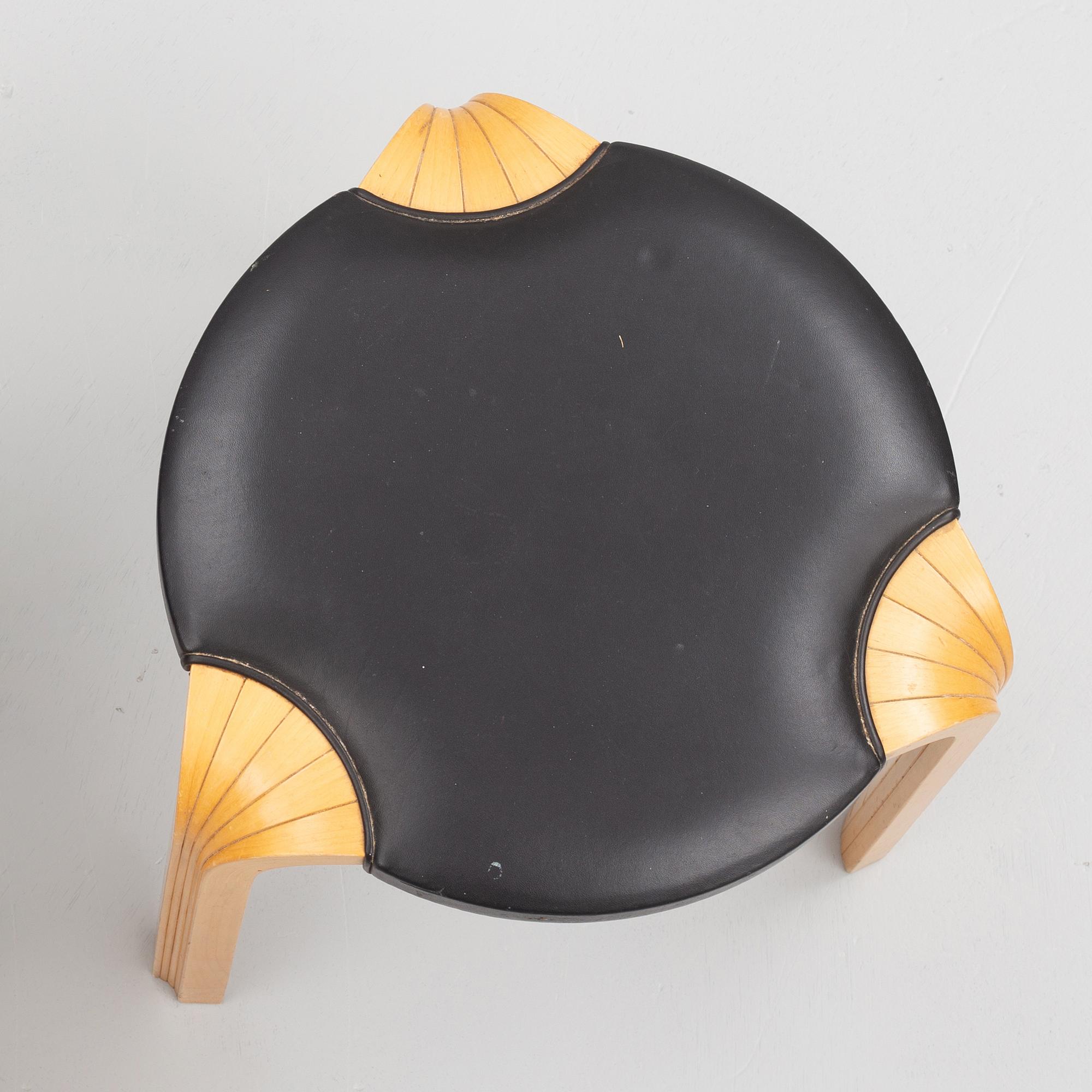 Alvar Aalto, a model X600 stool, Artek, Finland, late 20th Century.