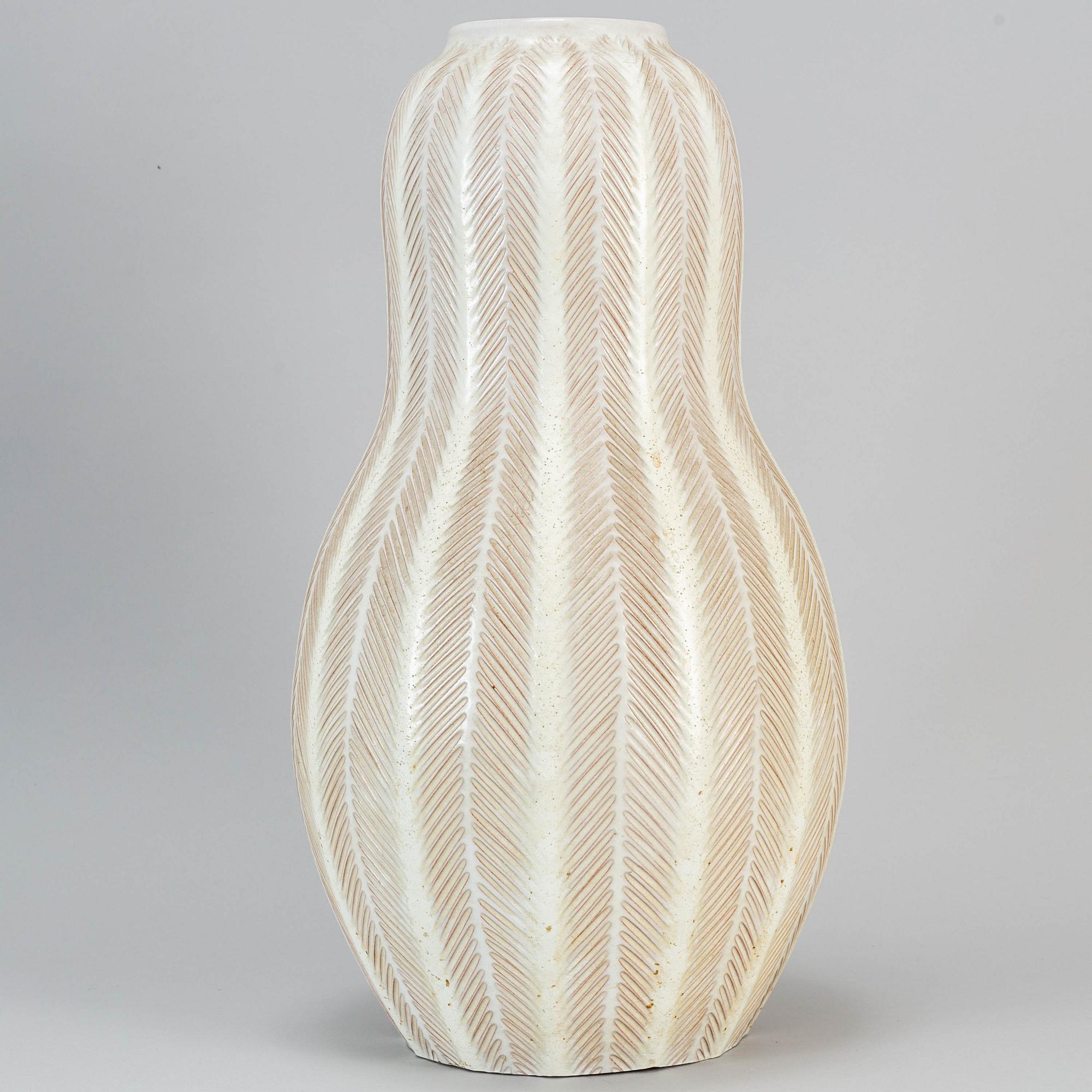 ANNA-LISA THOMSON, vas, earthenware, for Uppsala Ekeby.