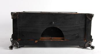 BORDSPENDYL, senbarockstil, USA, omkr 1900.