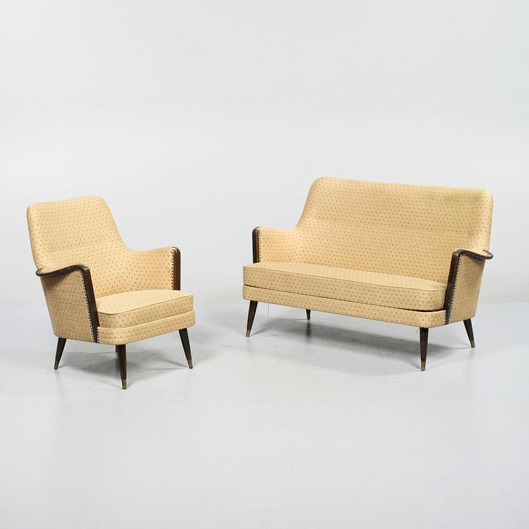 SOFFA OCH FÅTÖLJ, 1950-tal.