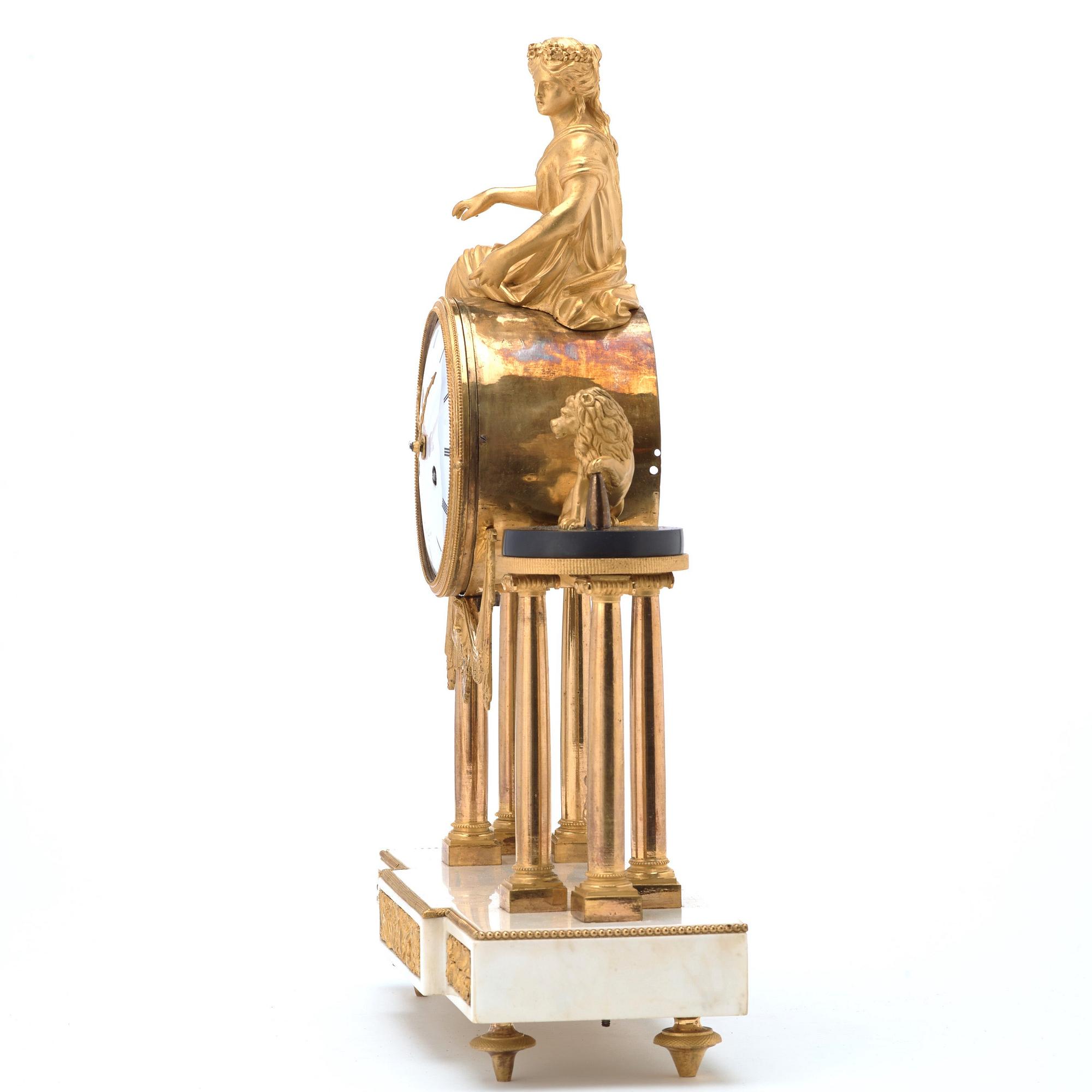 BORDSPENDYL. Frankrike, 1700-talets slut, Louis XVI.