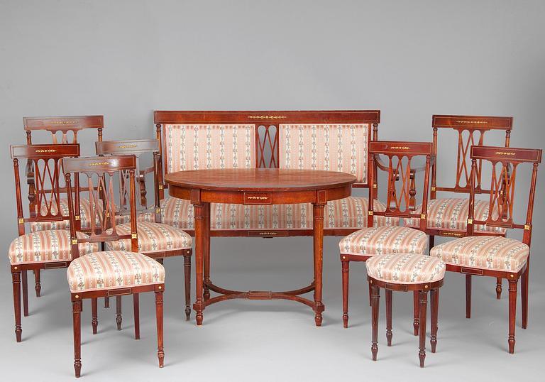 A SET OF FURNITURE, 10 PCS.