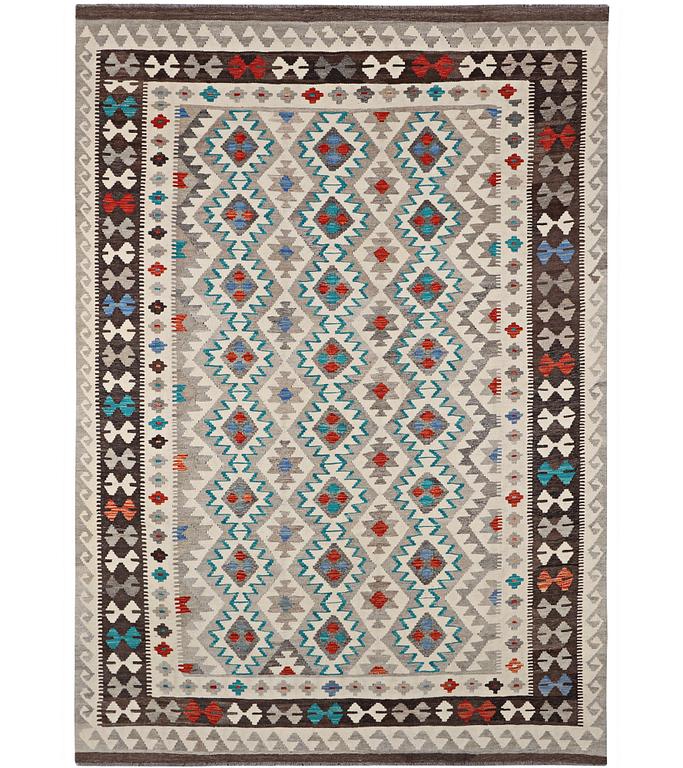 A Kilim carpet, c. 295 x 192 cm.