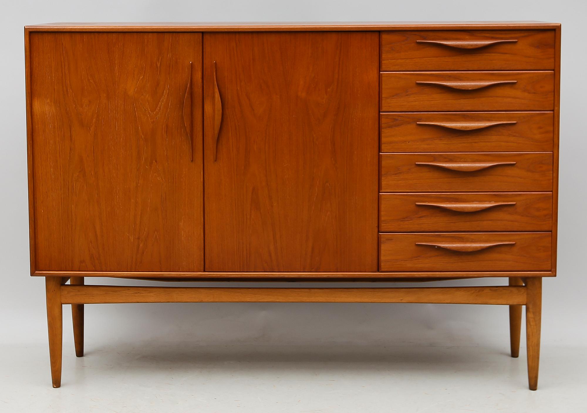 SIDEBOARD, Danmark, 1900-talets andra hälft.
