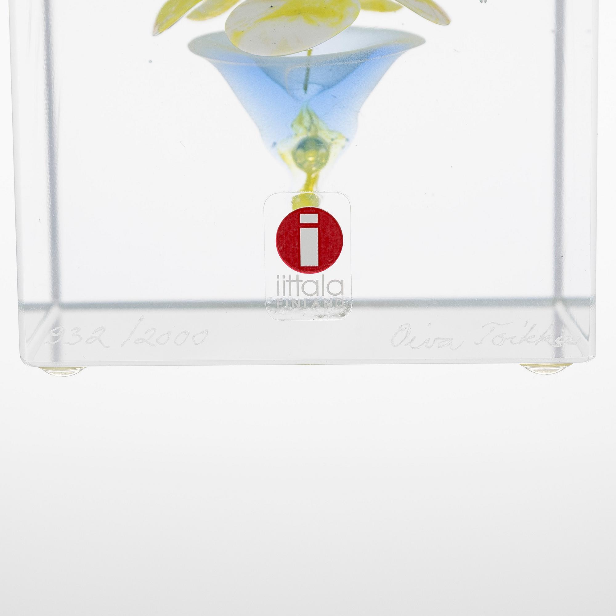 Oiva Toikka, vuosikuutio 2000, signeerattu Oiva Toikka Nuutajärvi 2000, 932/2000.