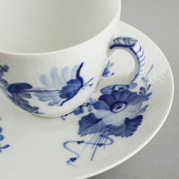 36 pieces of "Blå Blomst" porcelain from Royal Copenhagen, 20th century.