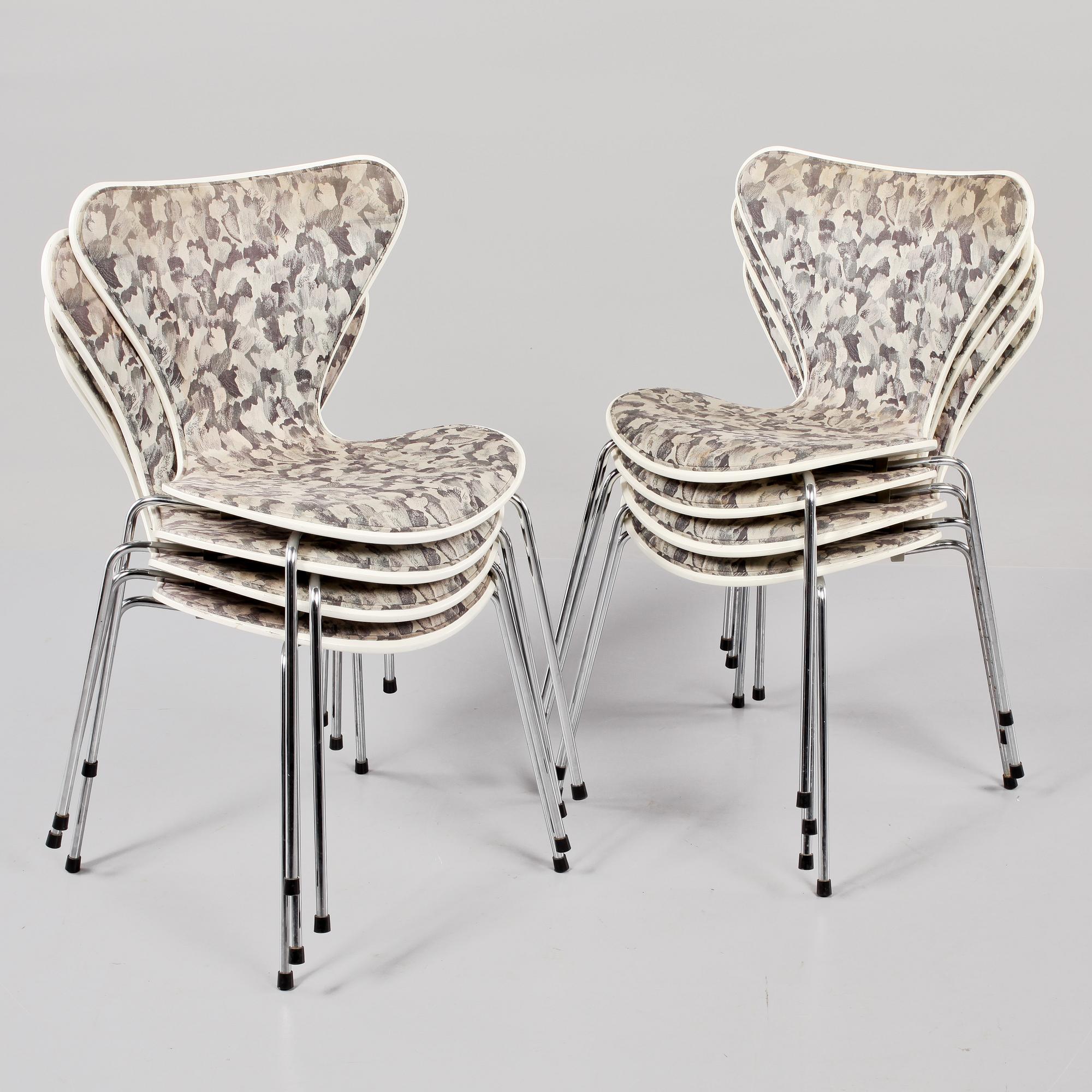 STOLAR, 8 st, "Sjuan", Arne Jacobsen, Fritz Hansen, Danmark, 1990.