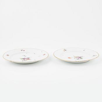 Four porcelaine dishes, 1800's, marked #B".